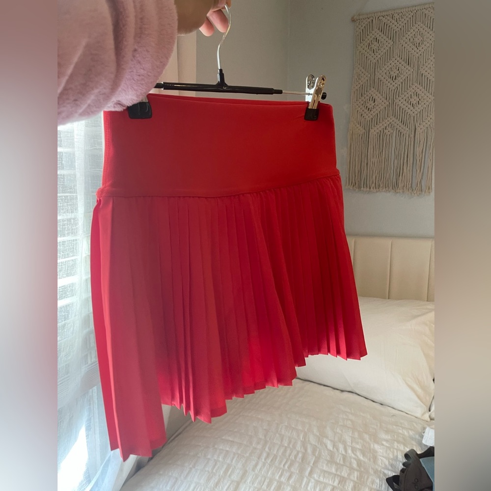 Alo skirt red hot summer